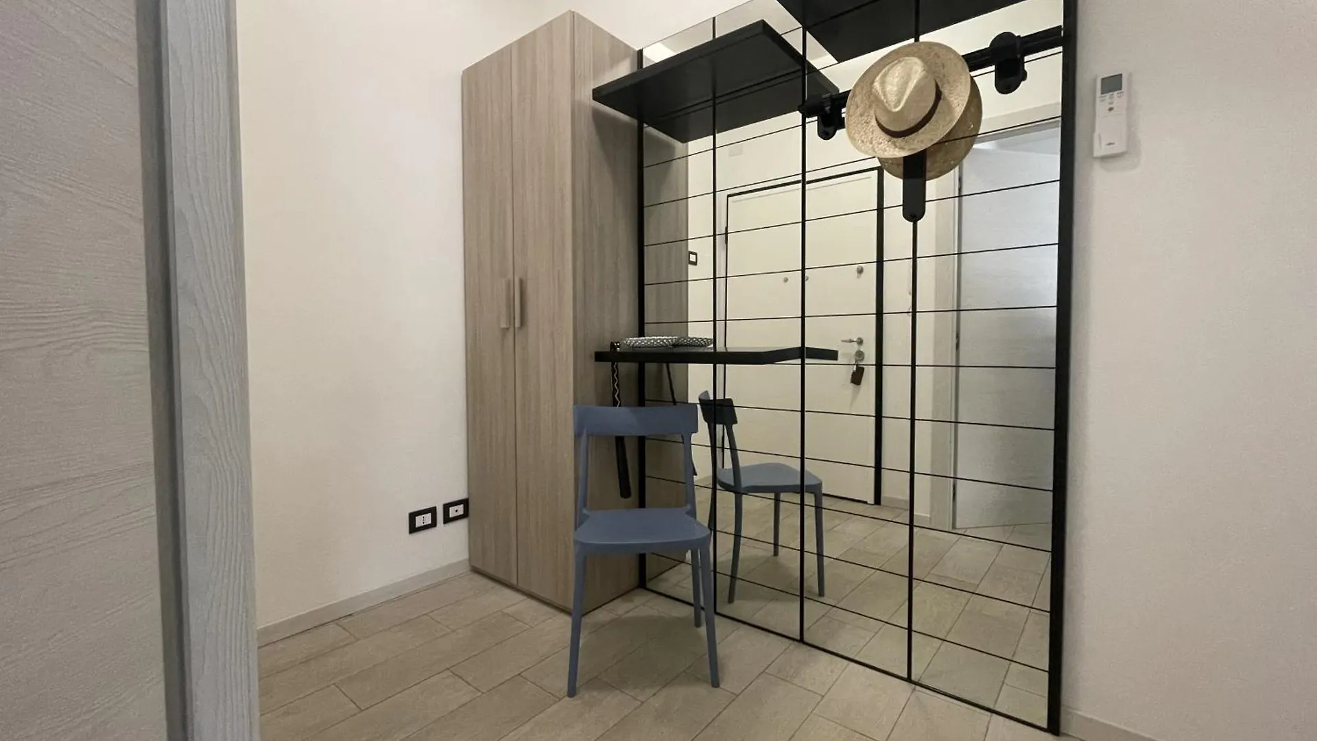 The Lighthouse By Holiday World Chiavari 0*,
