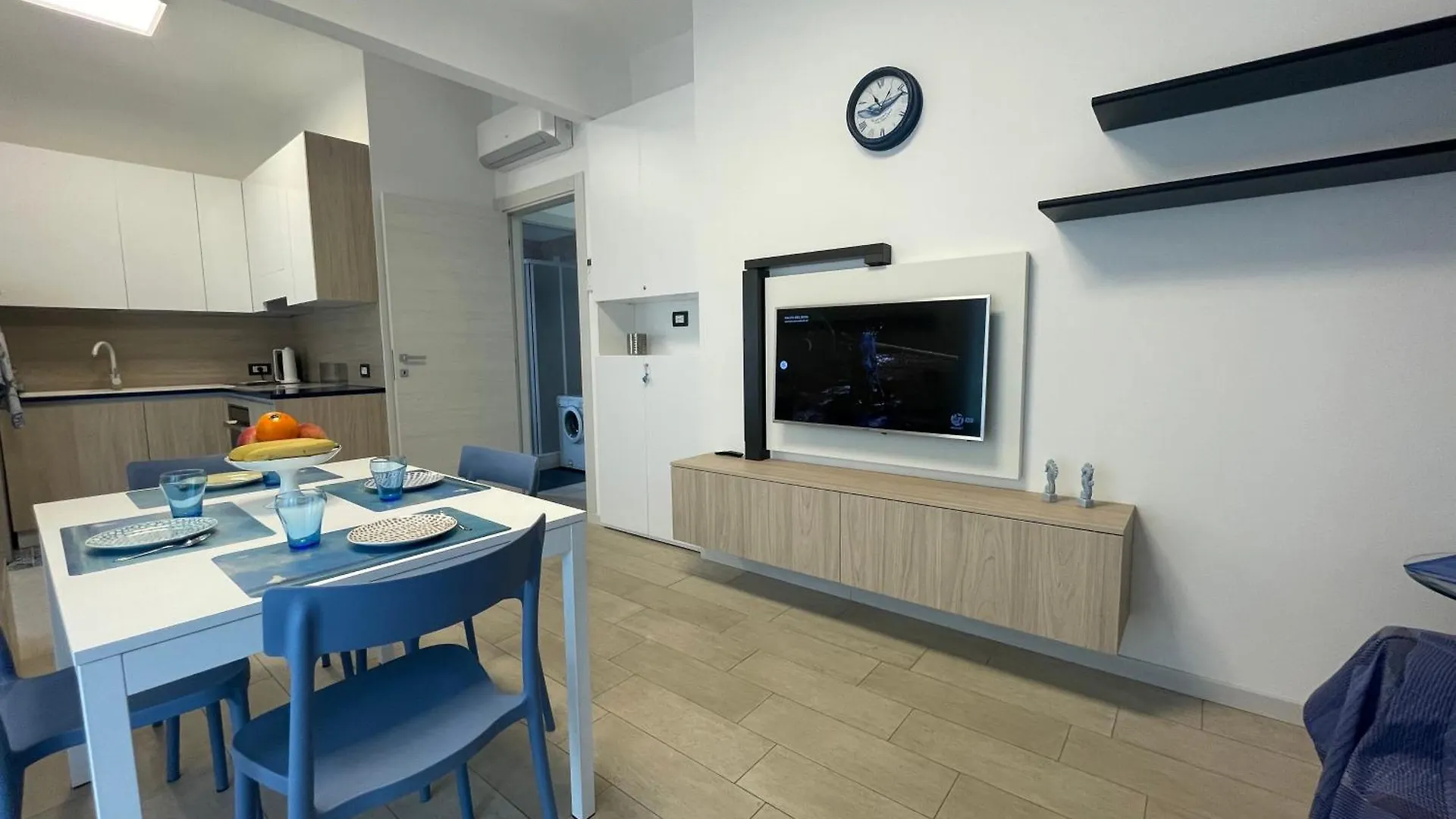 Apartment The Lighthouse By Holiday World Chiavari